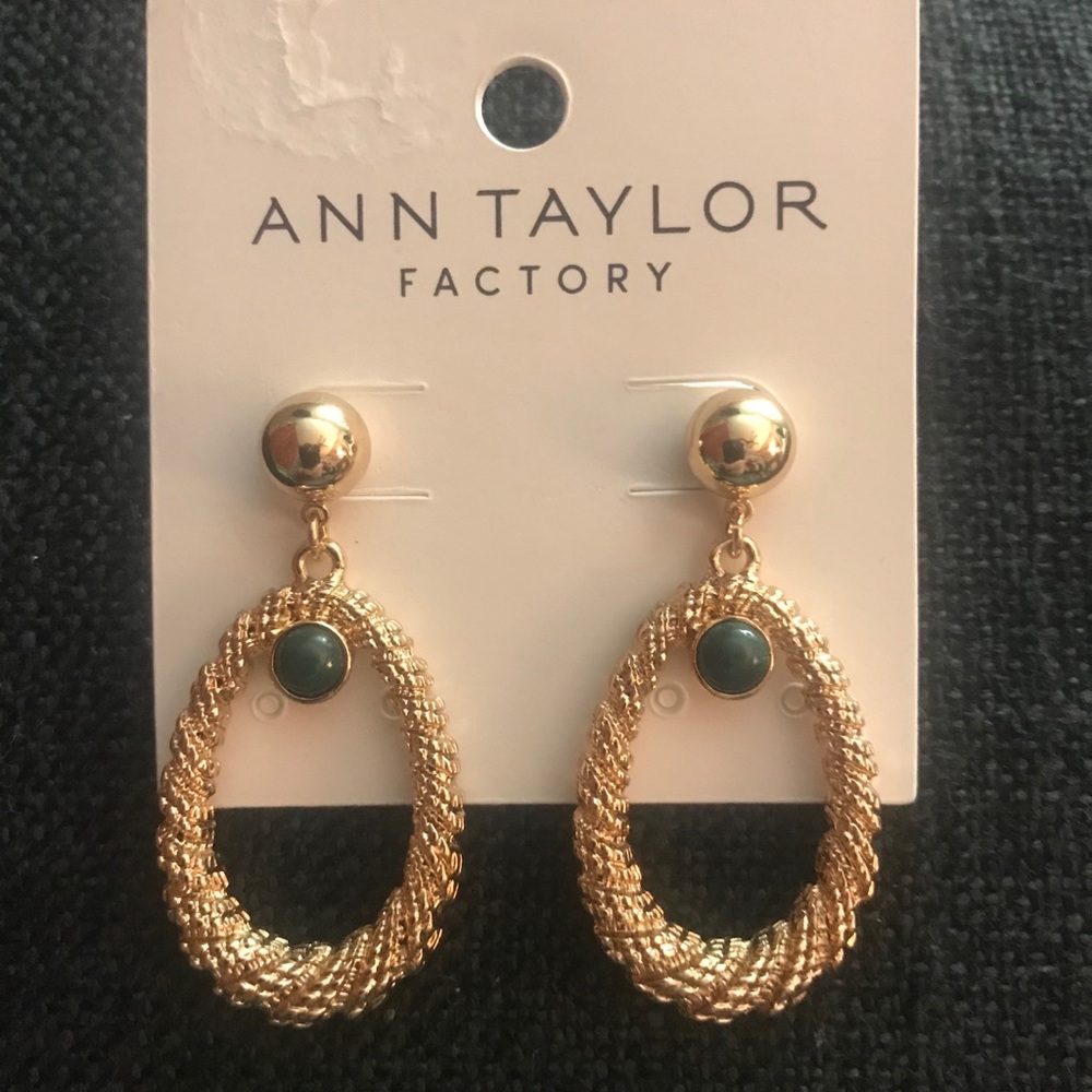 Ann Taylor NEW Gold Oval Earrings w/ Forest Green